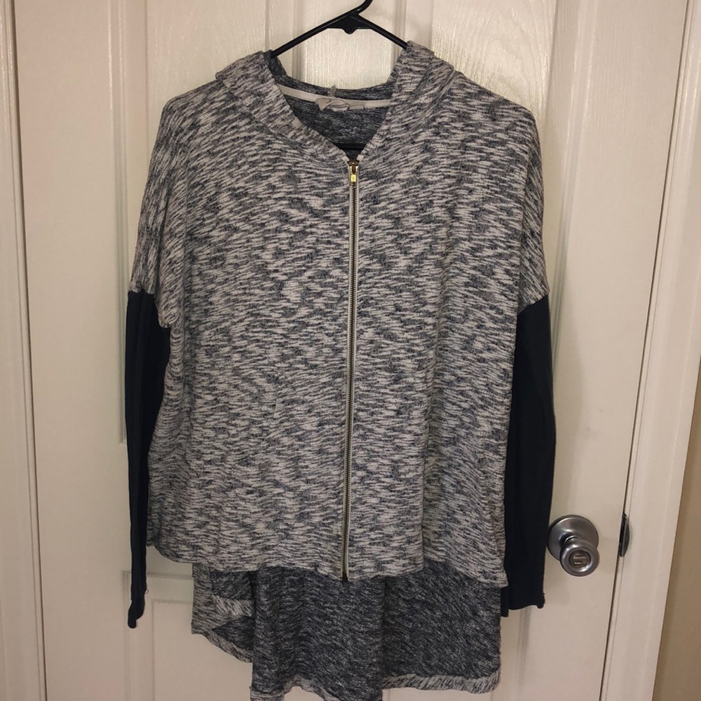 Black Swan hi/low hooded cardigan sz S